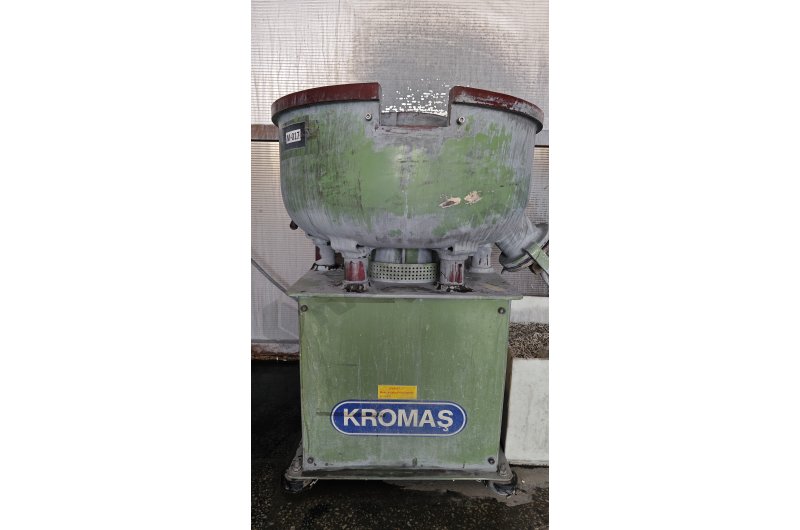 100 LT. KROMAŞ MARKA VİBRASYONLU ÇAPAK ALMA VE PARLATMA MAKİNASI