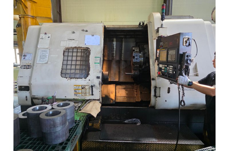 15 inç Hwacheon Hi-Tech700 2000 Boy CNC Torna Tezgahı-2006