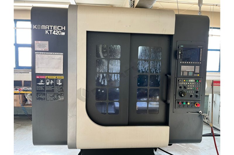 2023 Model KOMATECH KT-420L CNC İşleme Merkezi - 15.000 RPM