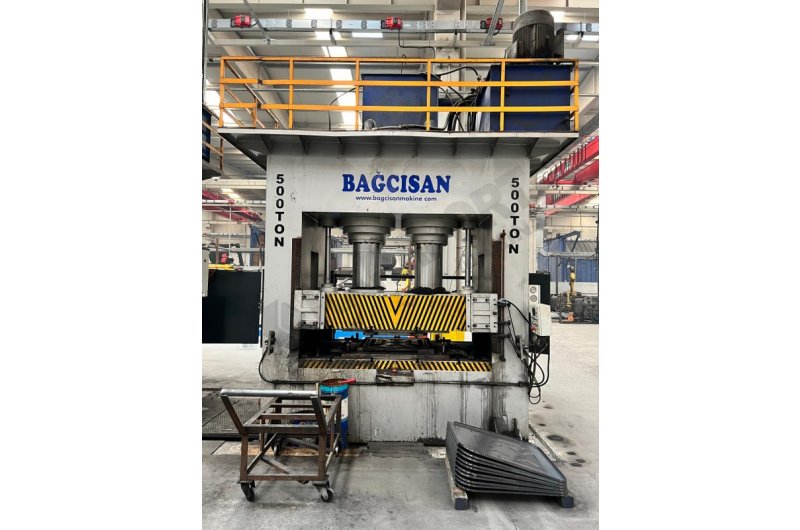 500 Ton Sıvama Pres Bagcısan Marka  Tabla 2100 x1500mm