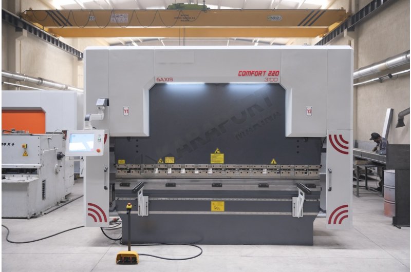 CONFORT 3100mm 220 Ton 6 Eksen LİNDA Machine Abkant Pres