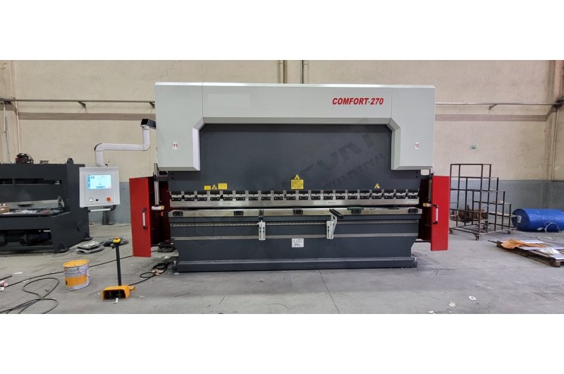 CONFORT 4100mm 270 Ton 3 Eksen Cnc LİNDA Machine Abkant Pres