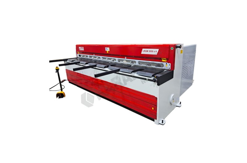 LRGM 3050 x 4mm  NC Kontrollü Rediktörlü Giyotin Makas LİNDA