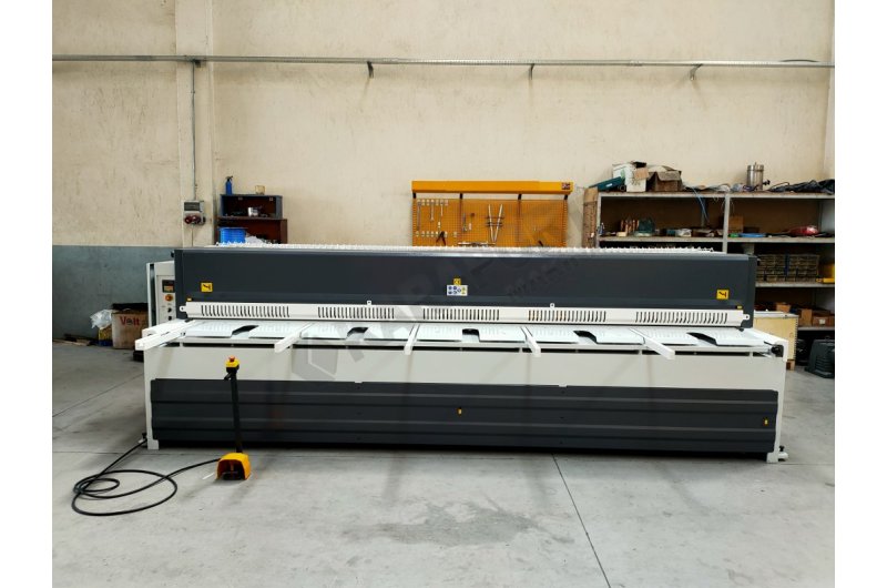 LRGM 4050 x 4mm Rediktörlü Nc Kontrollü 750mm LİNDA Machine Mark