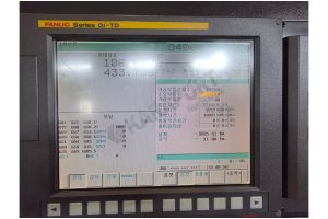12 inç Hwacheon Hi-Tech 400 CNC Torna Tezgahı-2011