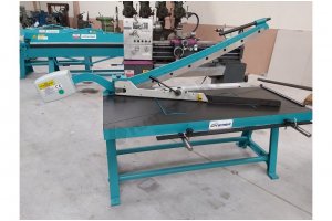 1300 x 1.5mm Döküm Kollu Giyotin Makas