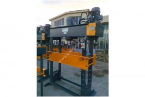 150 Ton Gezer Kafa Kollu Motorlu Hidrolik Pres ( Sıfır )