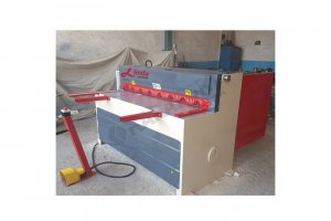 1550 x 3mm Rediktörlü Giyotin Makas - Guillotine Machines