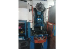 2 Adet Dirinler CDCS-401P 40 Ton Pnömatik Pres-2005