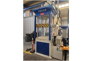 200 Ton Pressan Sutunlu Sıvama Pres  Model Yılı : 2024