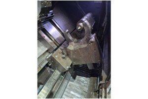 21 inç Doosan Puma 400LB Ara Yataklı CNC Torna Tezgahı-2013