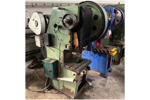 30 TON ÇELİK GÖVDE EKSANTRİK PRES