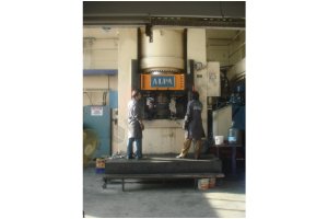 3000 Ton Alpa Marka Sıvama Pres 2002 Model Tabla 1250 x 1250 Str