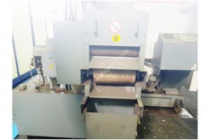 5 Eksen Stama MC526 Çift Tabla Spindle Divüzör CNC İşleme R-2440