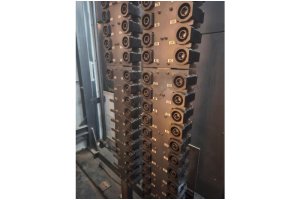8 Palet Makino V55-5XA 5 Eksen CNC Dik İşleme Merkezi-2006