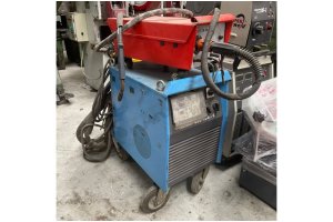 CLOOS GLC 456-C GAZALTI KAYNAK MAKİNASI