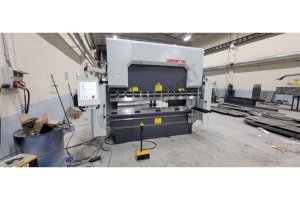 CONFORT 2600mm 100 Ton 3 Eksen LİNDA Machine Abkant Pres