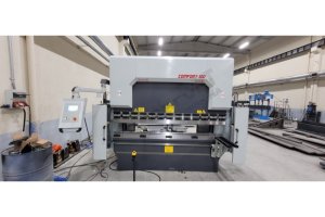 CONFORT 2600mm 100 Ton 3 Eksen LİNDA Machine Abkant Pres