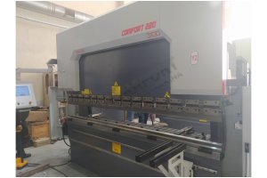 CONFORT 3100mm 220 Ton 6 Eksen LİNDA Machine Abkant Pres