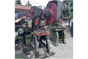 DİRİNLER MARKA 15 TON DÖKÜM GÖVDE EKSANTRİK PRES