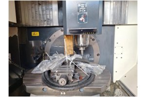 DMG DMU 70 5 Eksen Simültane CNC Dik İşleme Merkezi-2015