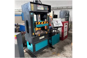 HİPSAN MARKA 100 TON HİDROLİK SIVAMA PRESİ