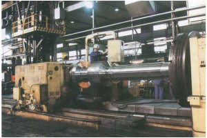 Hoesch MFD Çap 1400 Boy 6500 mm CNC Torna Tezgahı