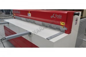 LRGM 2050 x 3mm Linda Machine Rediktörlü Giyotin Makas