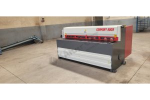 LRGM 2050 x 6mm Rediktörlü LİNDA Machine Marka Giyotin Makas