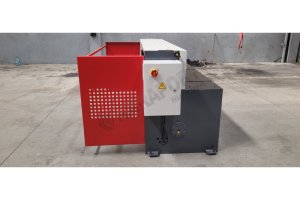LRGM 2050 x 6mm Rediktörlü LİNDA Machine Marka Giyotin Makas
