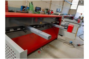 LRGM 2050 x 6mm Rediktörlü Nc Kontrollü 750mm LİNDA Machine Mark