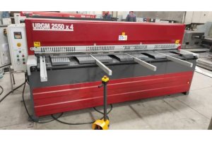LRGM 2550 x 4mm  Rediktörlü Giyotin Makas LİNDA MACHİNE