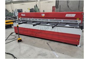 LRGM 3050 x 4mm  NC Kontrollü Rediktörlü Giyotin Makas LİNDA