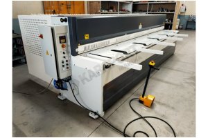 LRGM 4050 x 4mm Rediktörlü Nc Kontrollü 750mm LİNDA Machine