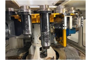 Pietro Carnaghi AC 25 TMY C-Y Eksen 2400 Çap CNC Dik Torna