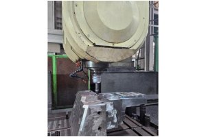 SNK RBF-150F 5 Eksen Kafalı CNC Köprü Tip İşleme Merkezi-2001