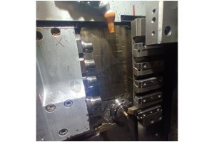 Tsugami BS32(CE)S-III CNC Kayar Otomat Tezgahı ve Çubuk Sürücü